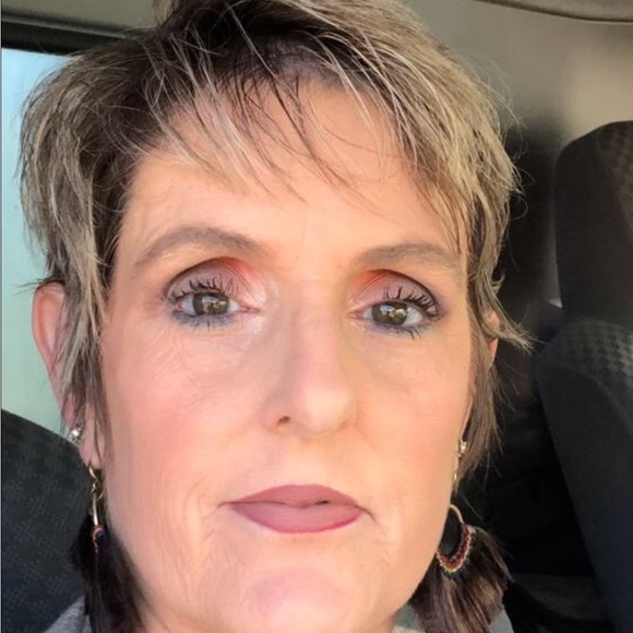 Meet your Posher, Susan - Picture 4 of 4